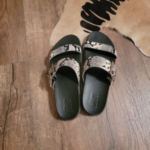 SOREL Snake Print Sandals Sz 10